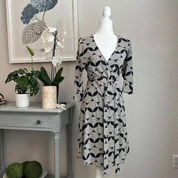 DVF Wrap Dress - Picture 1 of 4